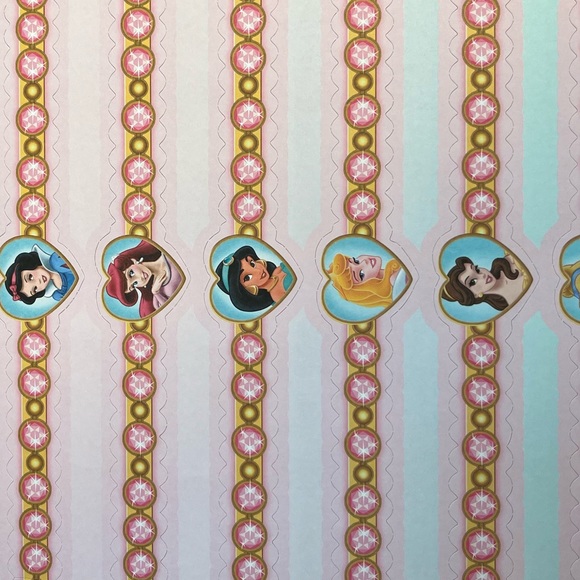 Table Decorations Cutout Disney Princess Pop out decorations for party of 12 - Picture 5 of 8